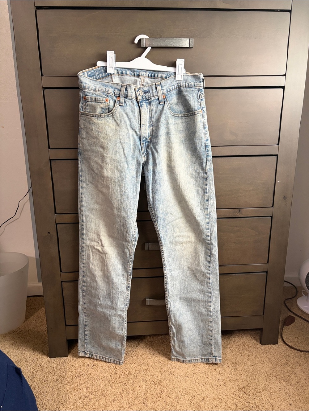 Mens Light Wash Levi’s 559